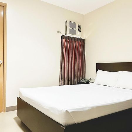 Emerald Suites Cdo คากายันเดโอโร ห้อง รูปภาพ