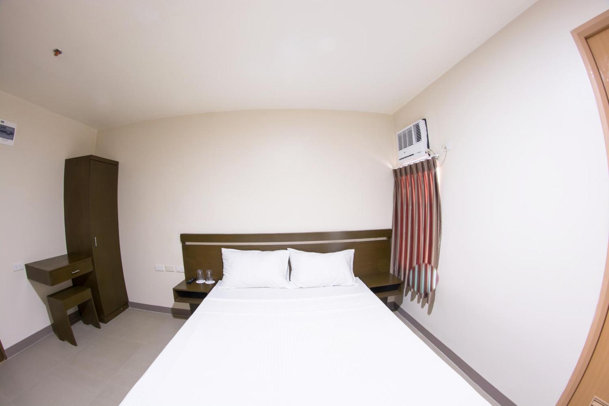 Emerald Suites Cdo คากายันเดโอโร ห้อง รูปภาพ