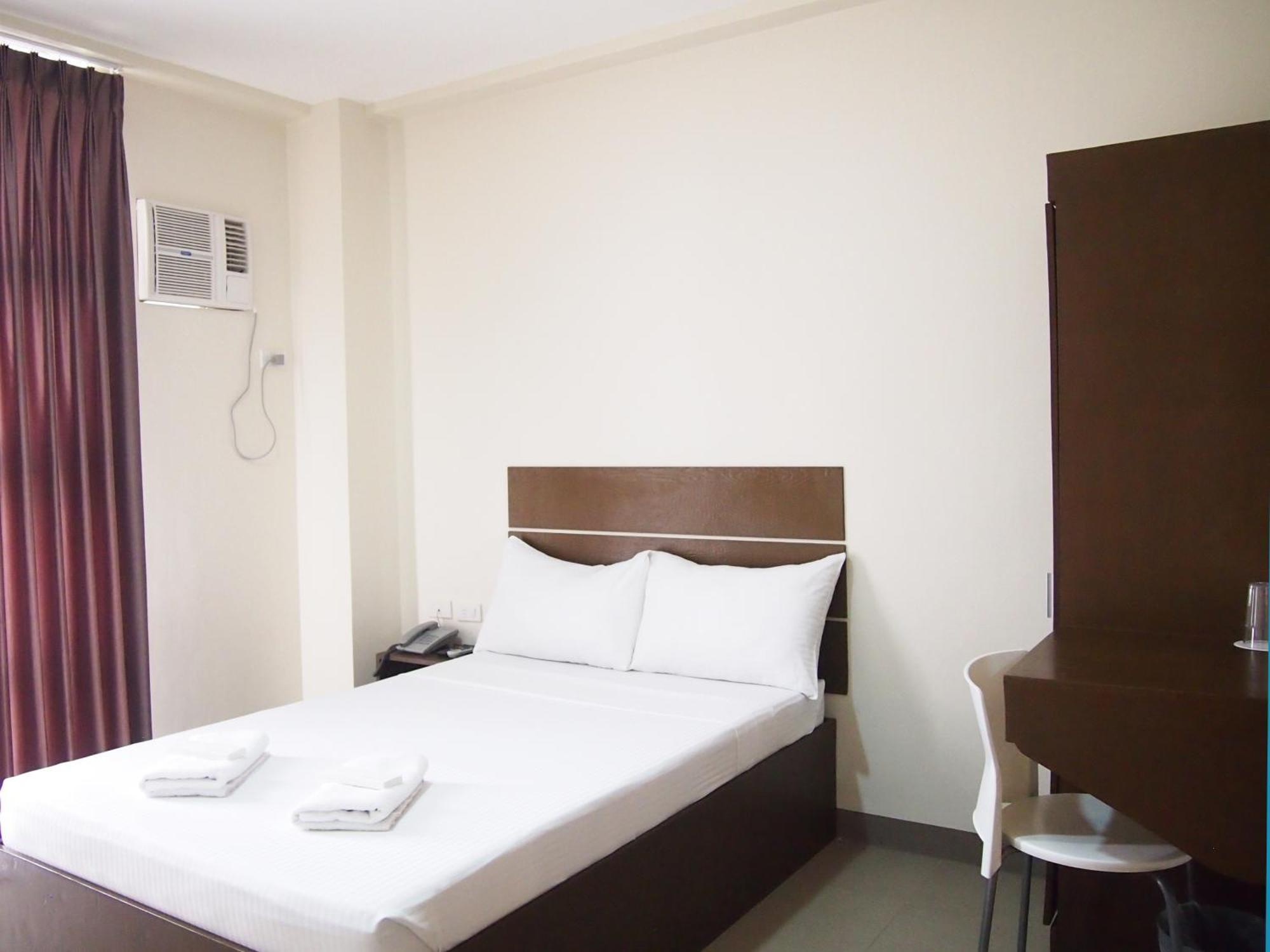 Emerald Suites Cdo คากายันเดโอโร ห้อง รูปภาพ