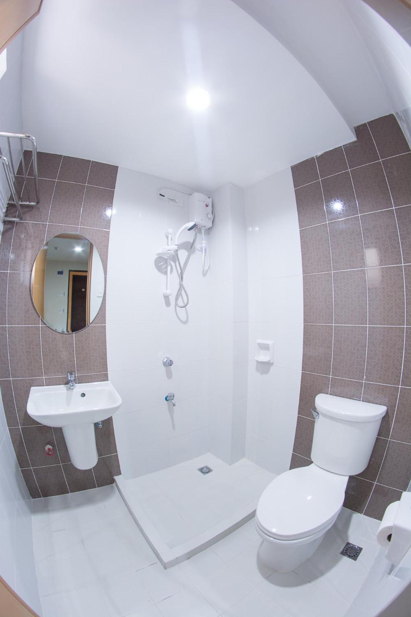 Emerald Suites Cdo คากายันเดโอโร ห้อง รูปภาพ