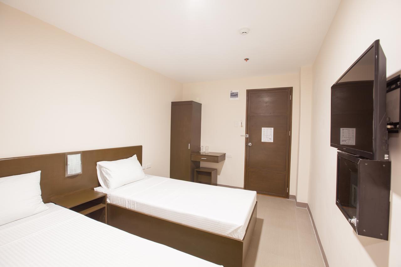 Emerald Suites Cdo คากายันเดโอโร ห้อง รูปภาพ